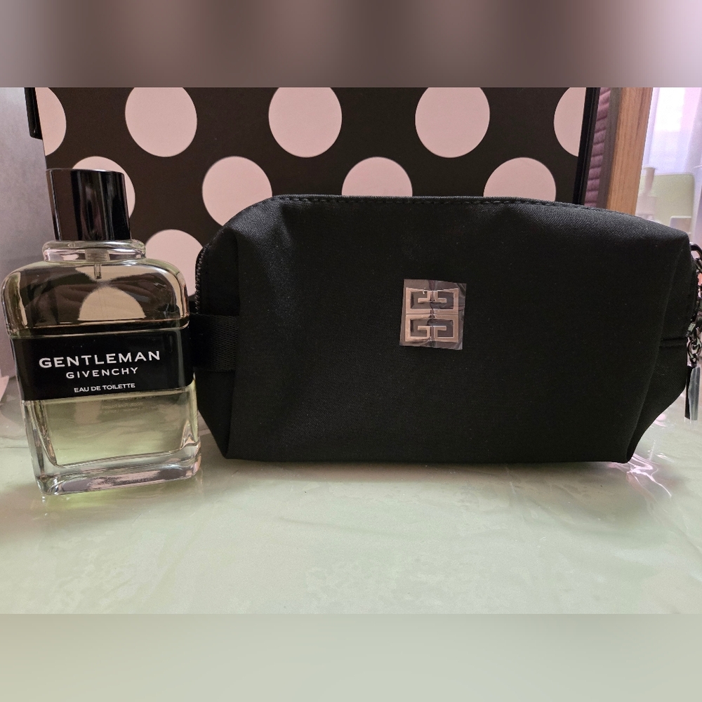 FIRM PRICE✨️Givenchy Gentleman EDT Bundle✨️